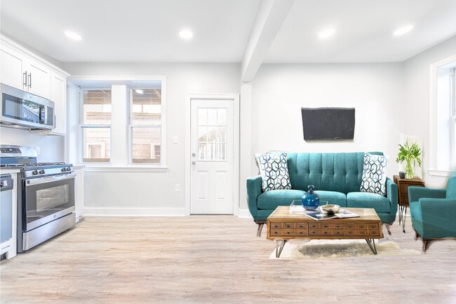 120 Berkshire St, Unit 8A