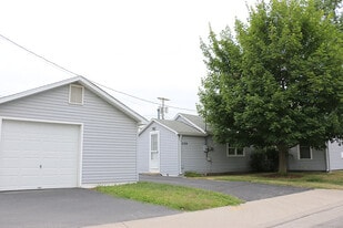 530 Manville Ave in Bowling Green, OH - Building Photo