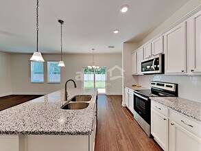 2817 Wilder Meadows Ln in Plant City, FL - Building Photo - Building Photo