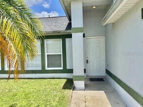 2342 Queenswood Cir in Kissimmee, FL - Building Photo - Building Photo