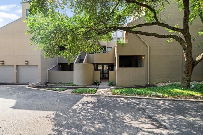 property at 1707 Spyglass Dr