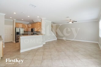 2352 Spring Hollow Loop in Wesley Chapel, FL - Building Photo - Building Photo