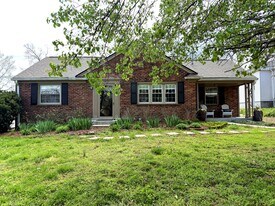 1417 Clifton Ln in Nashville, TN - Building Photo