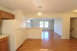 351 Emerson Ln in Harrisonburg, VA - Building Photo - Building Photo