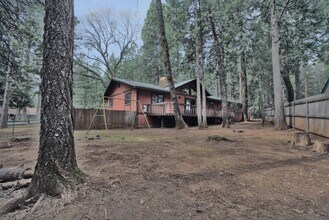 6167 Showdown Cir in Magalia, CA - Building Photo - Building Photo