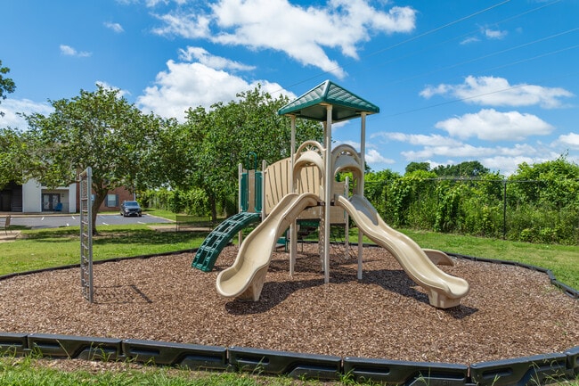 The Trace at 161 in Walls, MS - Foto de edificio - Building Photo