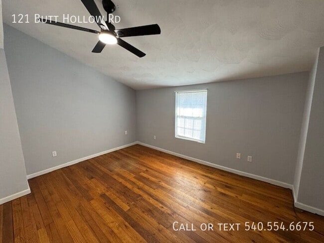 121 Butt Hollow Rd in Salem, VA - Building Photo - Building Photo
