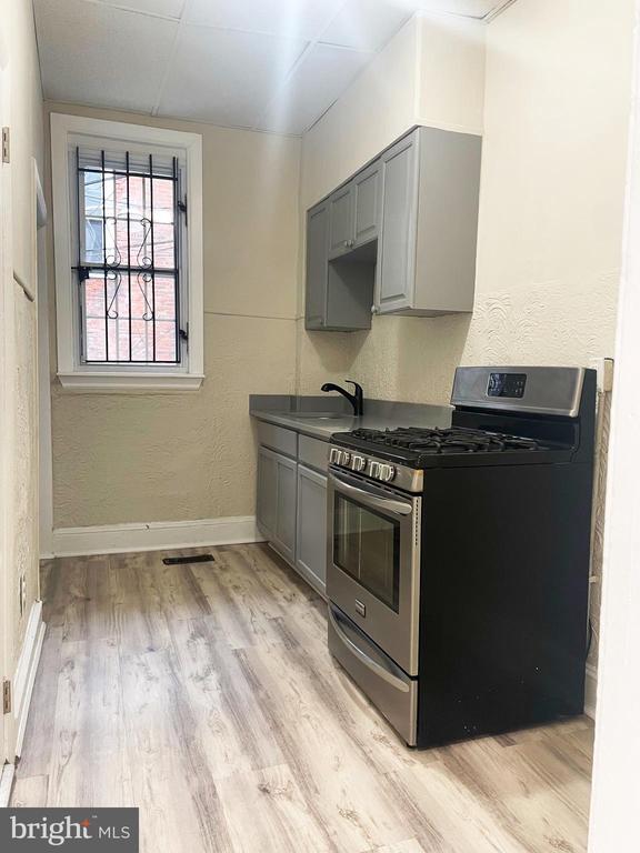 property at 3259 Potter St