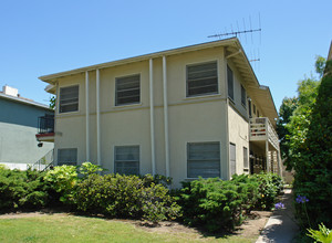 12736 Venice Blvd in Los Angeles, CA - Building Photo - Building Photo