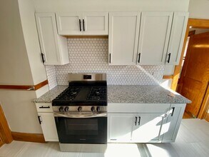 3448 Girard Ave S in Minneapolis, MN - Building Photo - Building Photo