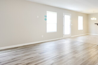 117 Ashmore Dr in Mount Holly, NC - Building Photo - Building Photo