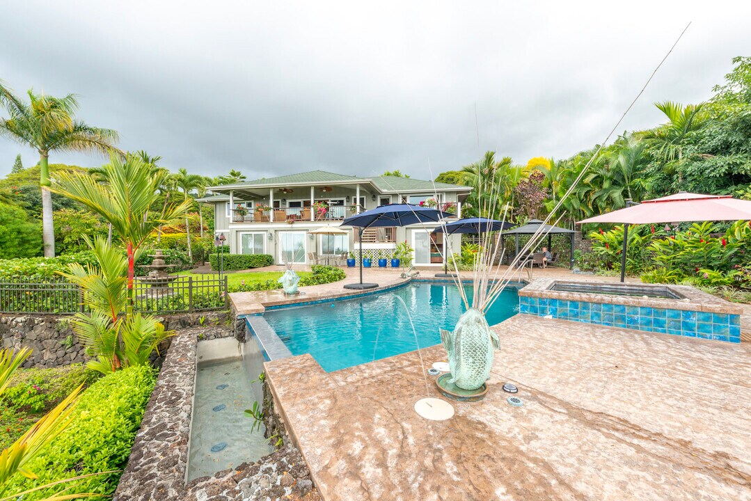 77-6493 Kali Iki St, Unit 2 in Kailua Kona, HI - Foto de edificio