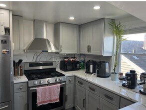 28 Linden Ave in Kearny, NJ - Foto de edificio - Building Photo