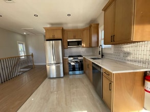 413 E 9th Ave in Roselle, NJ - Building Photo - Building Photo