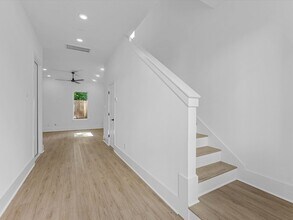 867 Mansfield St in Houston, TX - Building Photo - Building Photo
