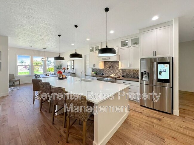 9216 W Mirror Pond Dr in Boise, ID - Building Photo - Building Photo