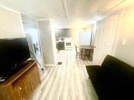 1021 Keokuk St in Hamilton, IL - Building Photo