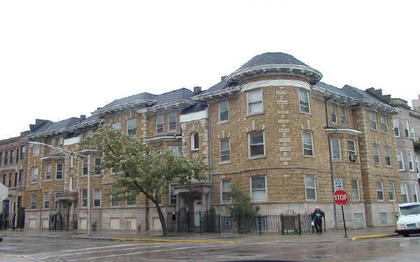 4801 N Winthrop Ave in Chicago, IL - Foto de edificio