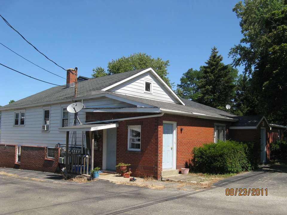 5140 Buffalo Rd in Erie, PA - Building Photo