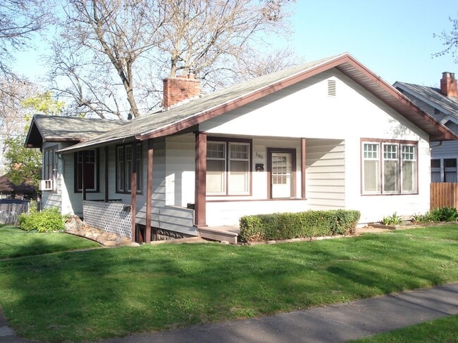 property at 928 3rd St