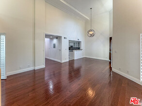 2824 Arizona Ave in Santa Monica, CA - Building Photo - Building Photo