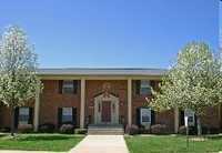 Carriage House in Elkhart, IN - Foto de edificio - Building Photo