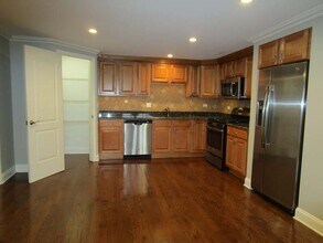 9629 Brandy Ct, Unit 6 in Des Plaines, IL - Foto de edificio - Building Photo