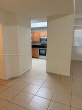 11601 NW 89th St in Doral, FL - Building Photo - Building Photo