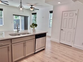 4323 Maybelle Ln in West Palm Beach, FL - Building Photo - Building Photo