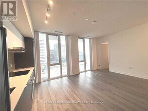 138 Downes St in Toronto, ON - Building Photo - Building Photo