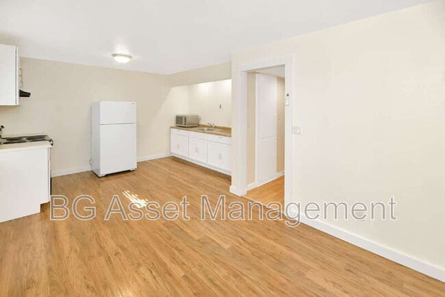 961 Barkley Ct in Pinole, CA - Building Photo - Building Photo