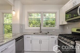 678 Moreland Ave NE in Atlanta, GA - Building Photo - Building Photo