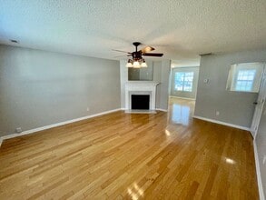 5505 Sierra Tr in College Park, GA - Building Photo - Building Photo