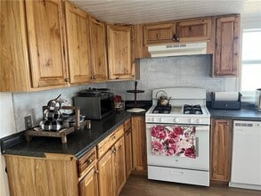 615 E Electric St in Rogers, AR - Building Photo - Building Photo