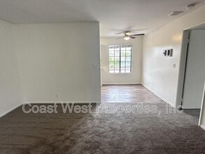 382 Acacia Ave in Carlsbad, CA - Building Photo - Building Photo