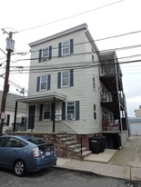 28 Ward St in Somerville, MA - Foto de edificio - Building Photo