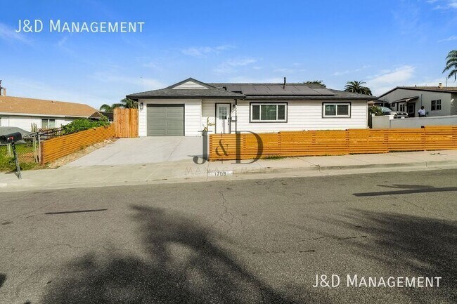 1708 Marson St in Oceanside, CA - Building Photo - Building Photo