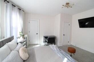 800 Monroe Ave in Scranton, PA - Foto de edificio - Building Photo