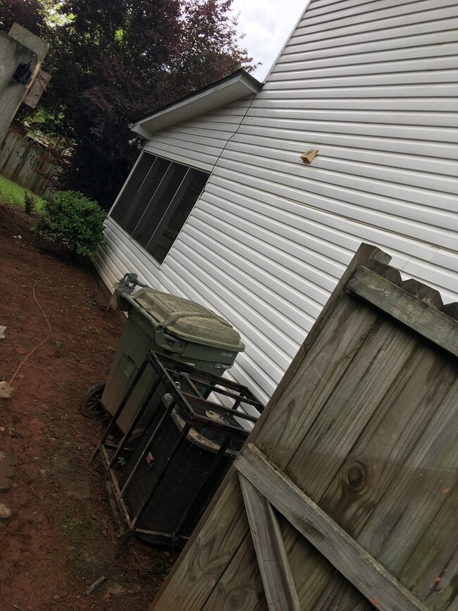 2649 Fieldstone View Ln SE in Conyers, GA - Building Photo - Building Photo