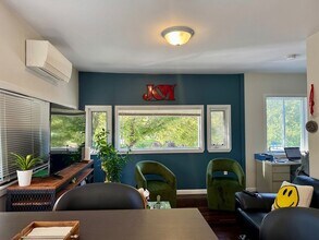 142 Marginal St, Unit 2 in Boston, MA - Building Photo - Building Photo
