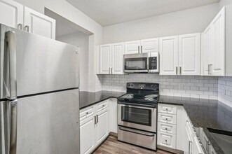 405 Philip Blvd in Lawrenceville, GA - Foto de edificio - Building Photo