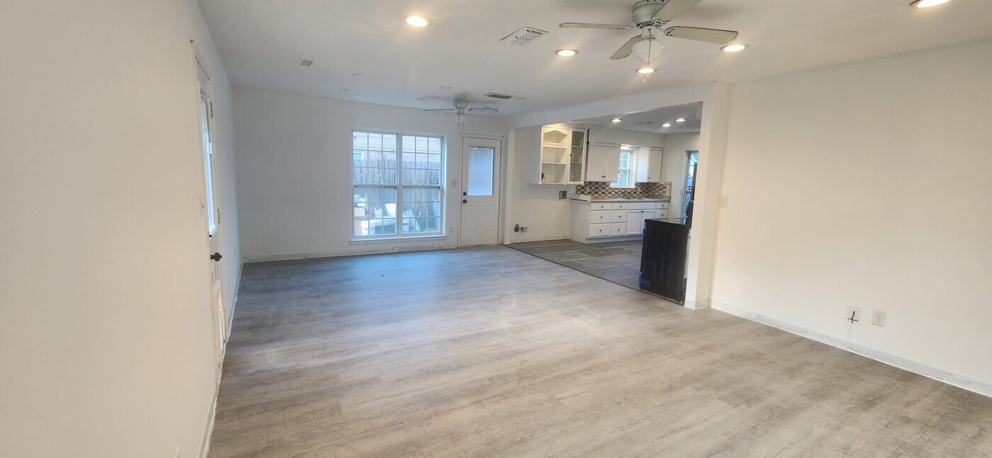 5816 Acacia Ct in Montgomery, AL - Building Photo