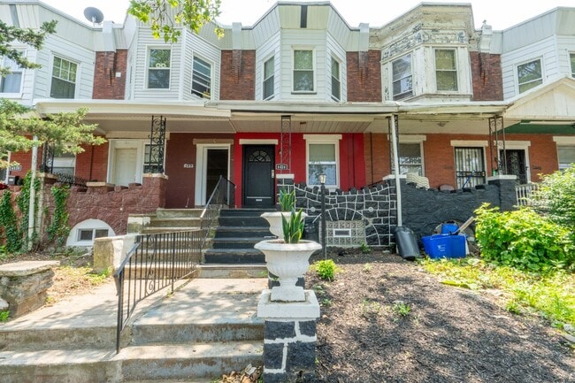6124 Walnut St in Philadelphia, PA - Foto de edificio - Building Photo