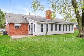 2142 S 117th E Ave in Tulsa, OK - Building Photo - Building Photo