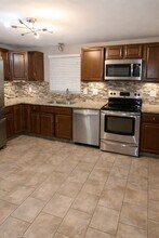 1260 Komura Ct in Cincinnati, OH - Building Photo - Building Photo