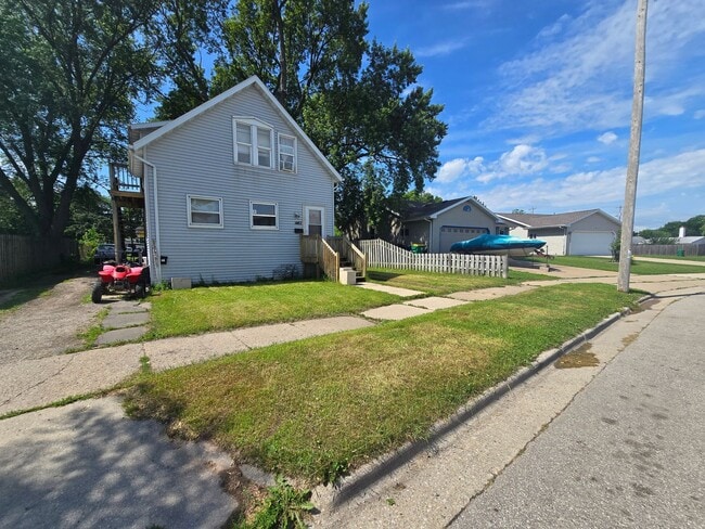 1482 Elm St in Green Bay, WI - Building Photo - Building Photo