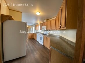 1925 E Murray St in Rawlins, WY - Building Photo - Building Photo