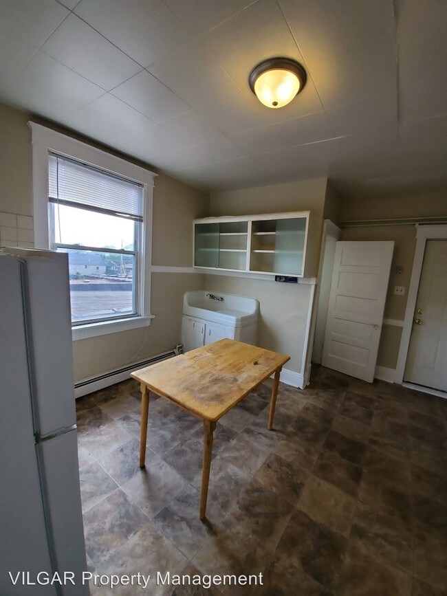 3804 Euclid Ave in East Chicago, IN - Building Photo - Building Photo