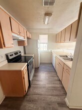 2285 Hartsfield Rd in Tallahassee, FL - Building Photo - Building Photo