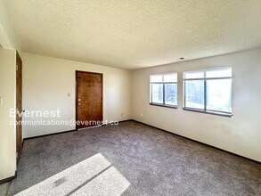 2617 E Uintah St in Colorado Springs, CO - Building Photo - Building Photo